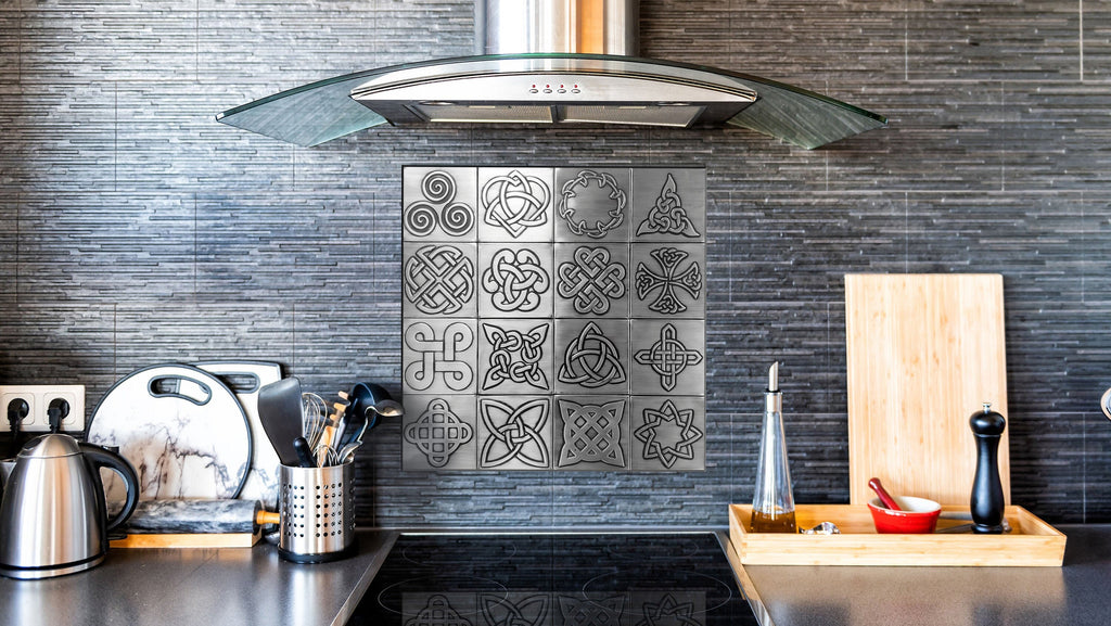 Celtycki Ornament – Zestaw 16 Kafli – ręcznie robiony panel dekoracyjny z metalu